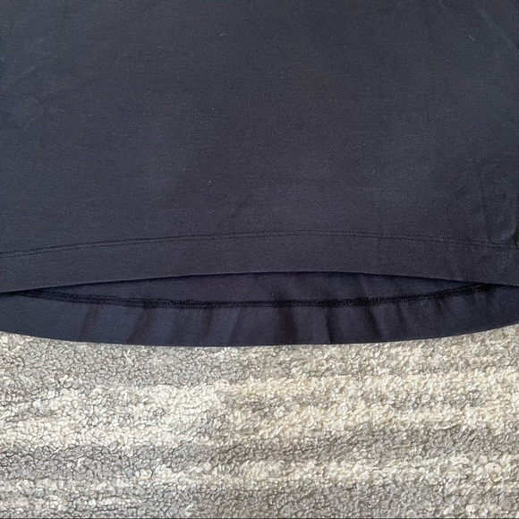 ✔️ NWT✔️ NIKE ESC Black Women's Graphic Tee - Picture 10 of 13